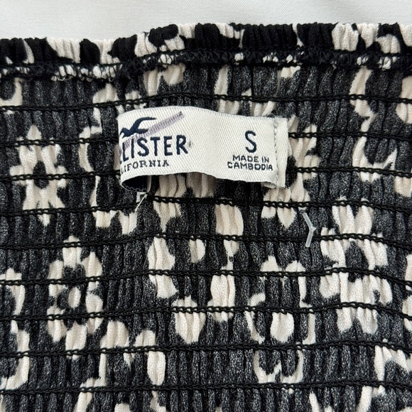 Hollister Crop top - Never been used - Picture 2 of 3